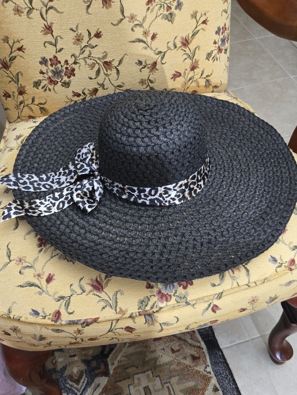 Source Unknown Black Wide-Brim Straw Hat with Leopard Bow